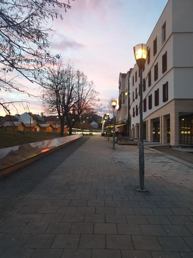 Apartman Viktoria Tuzla Eksteriør bilde